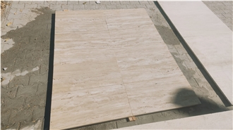 Light Travertine Veincut Tiles