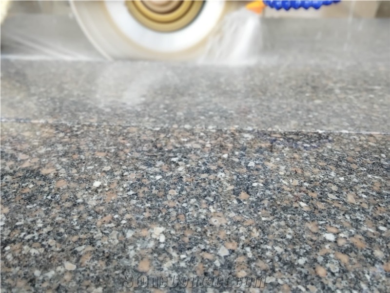 Gandola Granite  Slabs