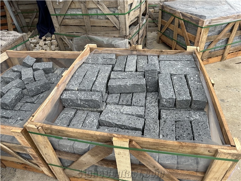 Granite Cobble Stones