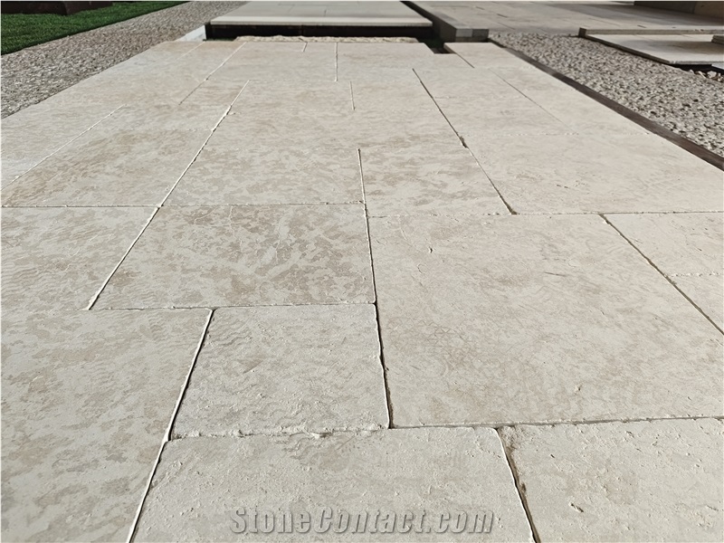 Jura Beige Limestone Slabs Matte Surface 25Mm Thick