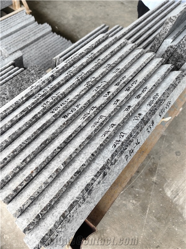 Cinzento Monchique Granite Slabs