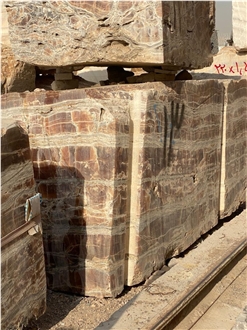 Cola Onyx Slabs
