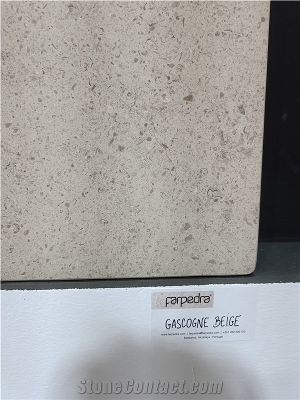 Gascogne Beige Limestone Slabs & Tiles