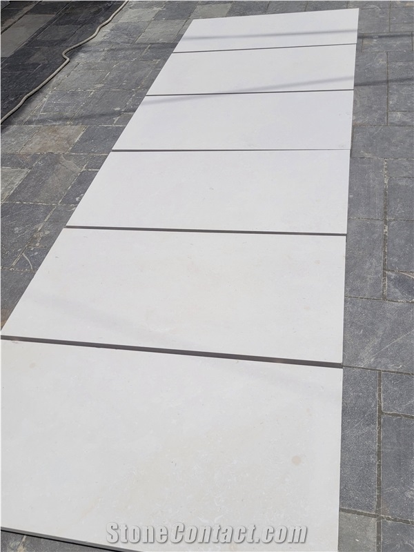 White Limestone Bianco Avorio Tiles