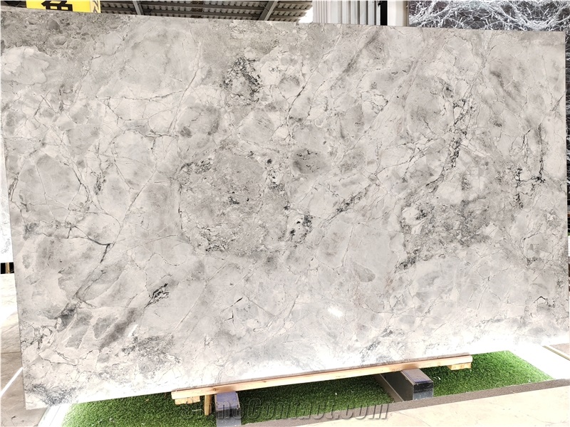 Super White Quartzite Slabs