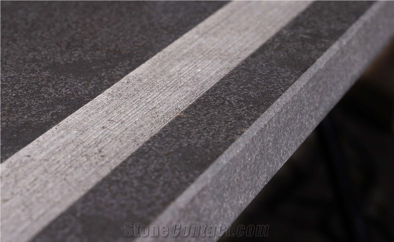 DS Stone - Basalt Steps