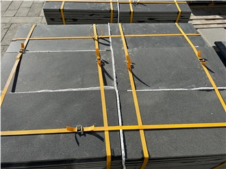 DS Stone - Gray Basalt Brushed Tiles DS Stone - Gray Basalt Brushed Tiles