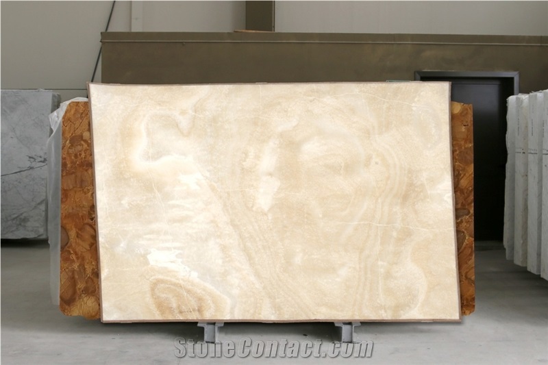 Onice Avorio Ivory Onyx Slabs