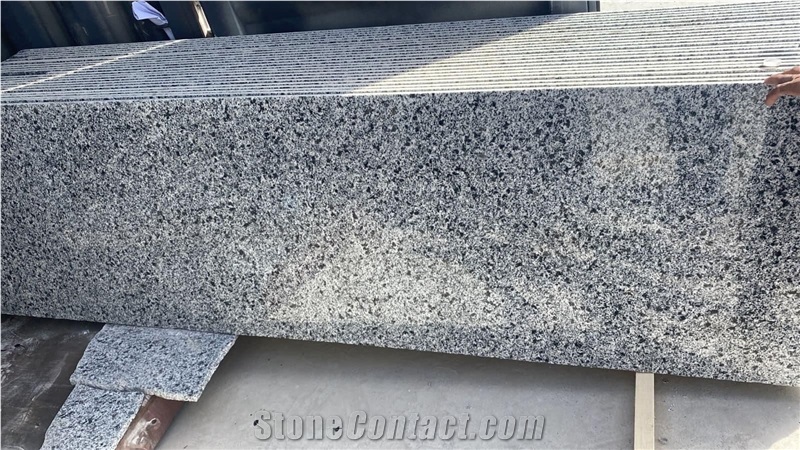 New Halayeb Granite Slabs