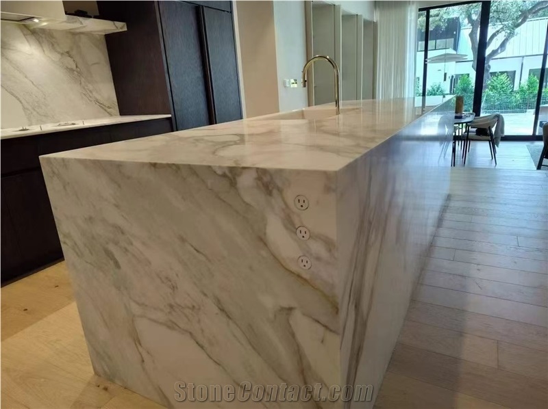 Prefabricated Calacatta Macchia Vecchia Marble Island Countertops