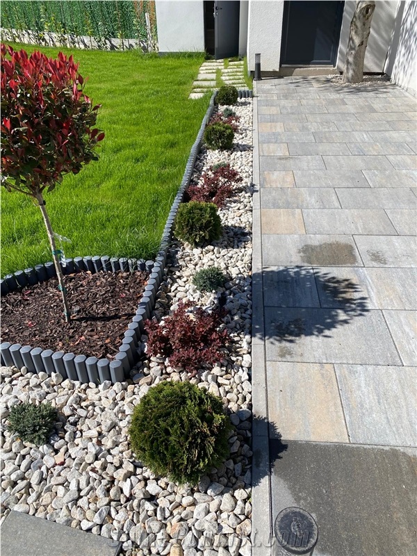 White Granite Pebble Stone