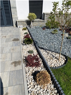 White Granite Pebble Stone