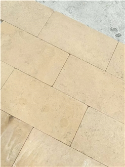 Guizhou Rum Beige Limestone French Pattern Floor Tiles