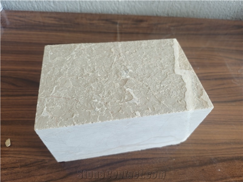 Classic Travertine Cubes, Cobble Stones