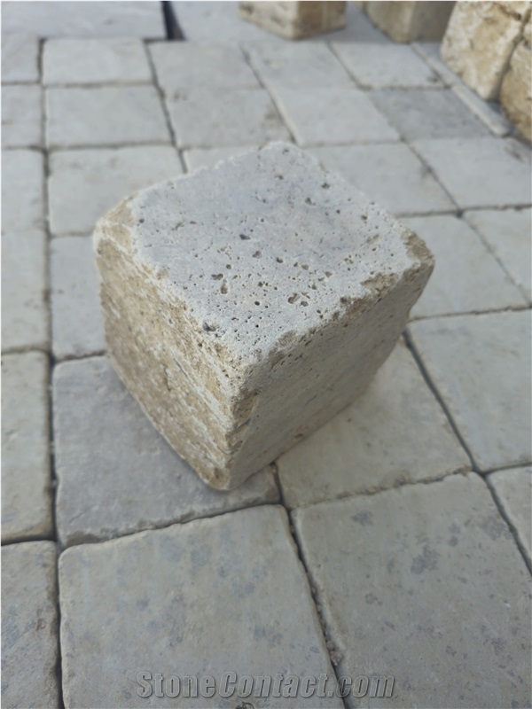 Classic Travertine Cubes, Cobble Stones