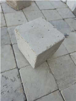 Classic Travertine Cubes, Cobble Stones