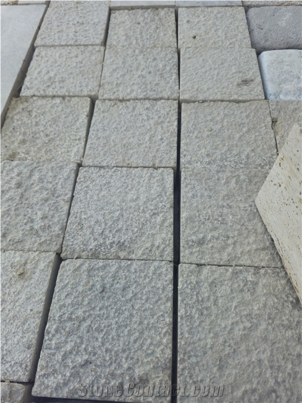 Classic Travertine Cubes, Cobble Stones