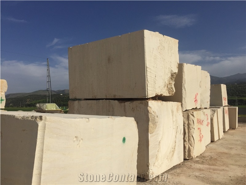 Chablis Beige Limestone Blocks