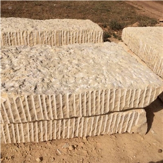Jaune Provencal Yellow Limestone Blocks