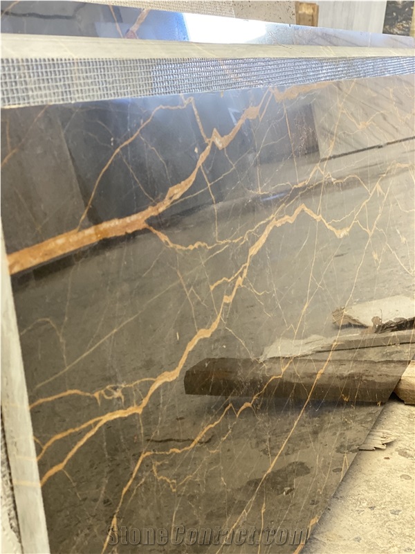 Nero Port Saint Laurent Marble Slabs