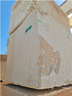 Pierre Taza Dune Beige Limestone Blocks