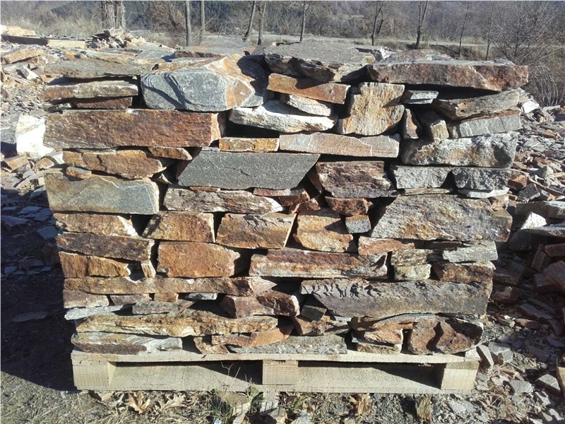 Metallic Rusty Gneiss Machine Cut Irregular Flagstone Tiles