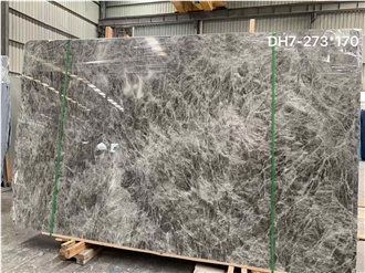 Beautiful Snowy Mountain Sliver Fox Marble Slabs Beautiful Snowy Mountain Sliver Fox Marble Slabs