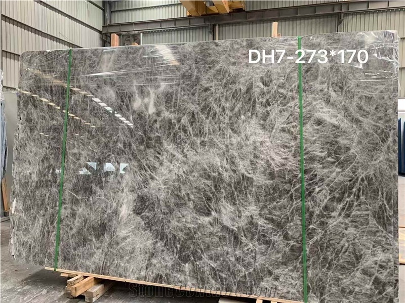 Beautiful Snowy Mountain Sliver Fox Marble Slabs