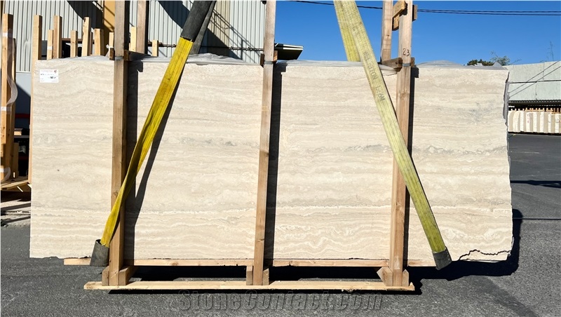 Alabastrino Travertine Slabs