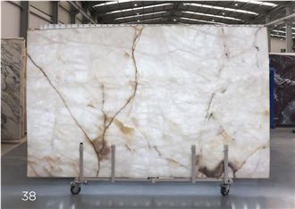 Cristallo Vitro Quartzite Slabs