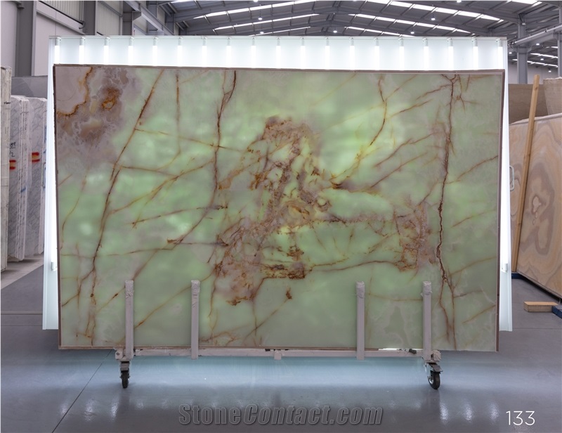 Green Onyx Polished 2Cm Slabs