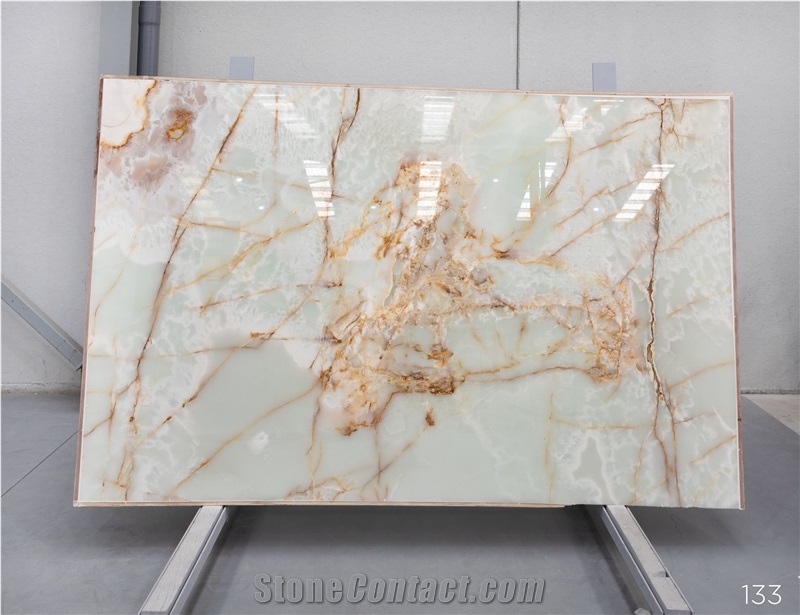 Green Onyx Polished 2Cm Slabs