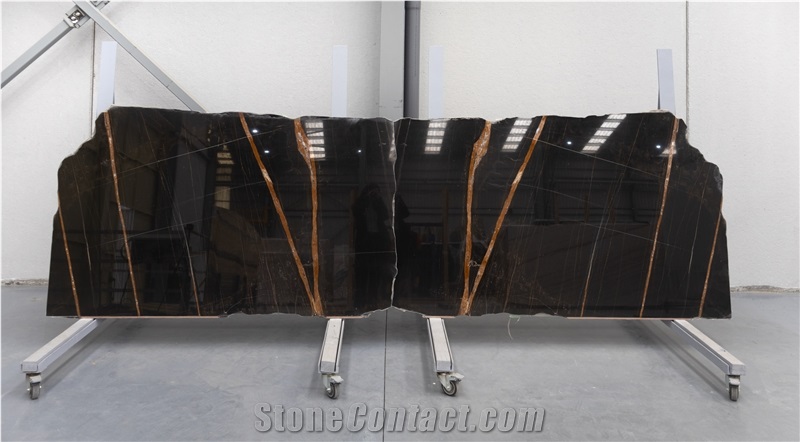 Sahara Noir Marble Slabs