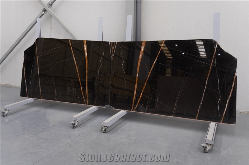Sahara Noir Marble Slabs