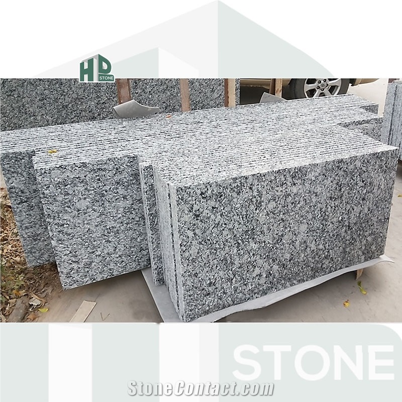 G623 White Polished Granite Slabs