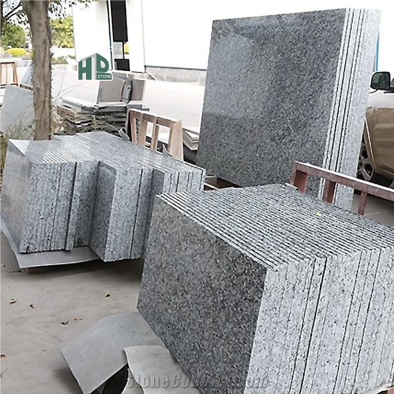G623 White Polished Granite Slabs
