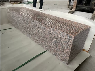 Maple Red Granite/G562 Granite Stairs