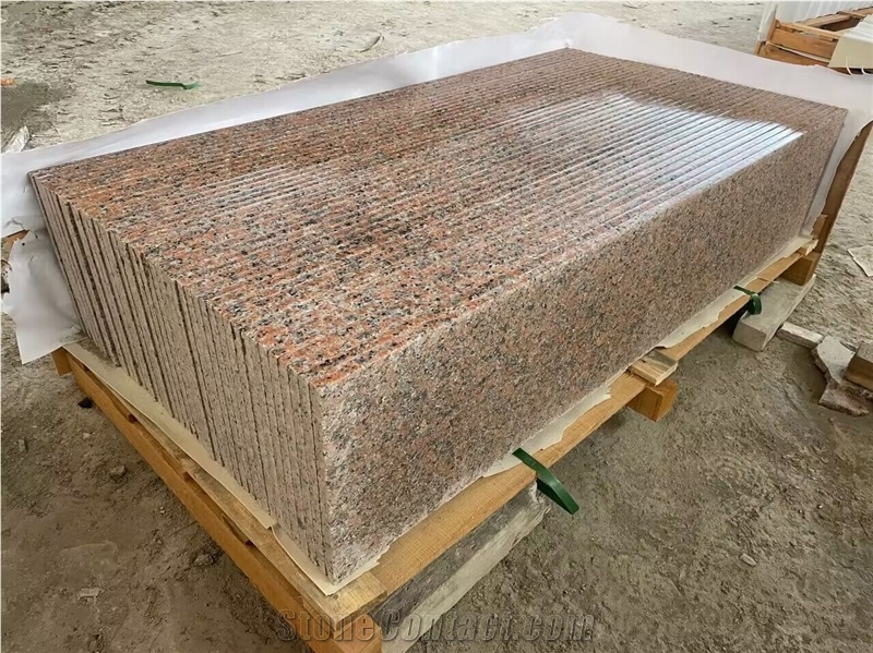 Maple Red Granite/G562 Granite Stairs