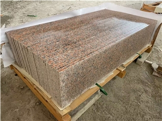 Maple Red Granite/G562 Granite Stairs