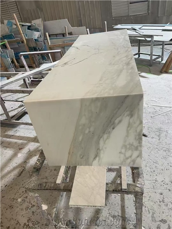 Prefab Artificial Quartz Calacatta White Island Tops