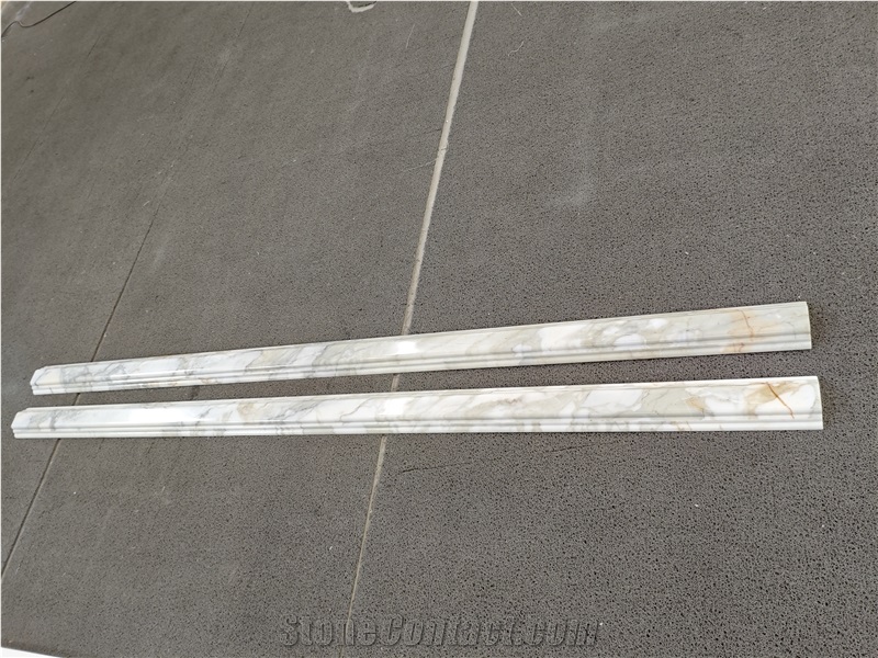Calacatta Macchia Vecchia Shower Surround Trims