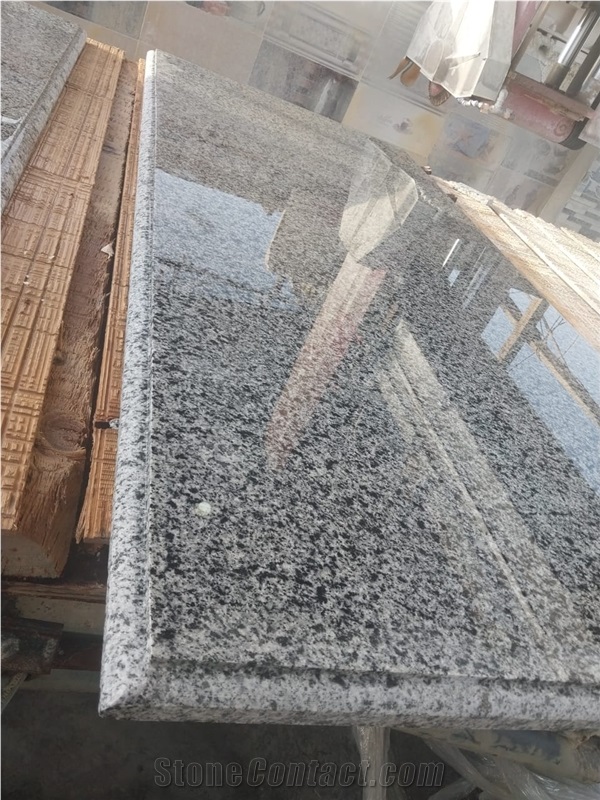 New Halayeb Granite Monumental Thick Slabs