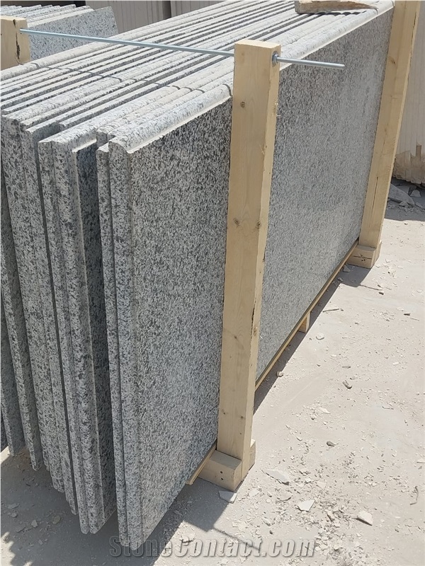New Halayeb Granite Monumental Thick Slabs