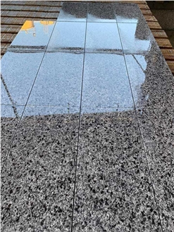 New Halayeb Granite Slabs