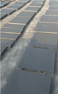 Dark Grey Bluestone Paving Stone