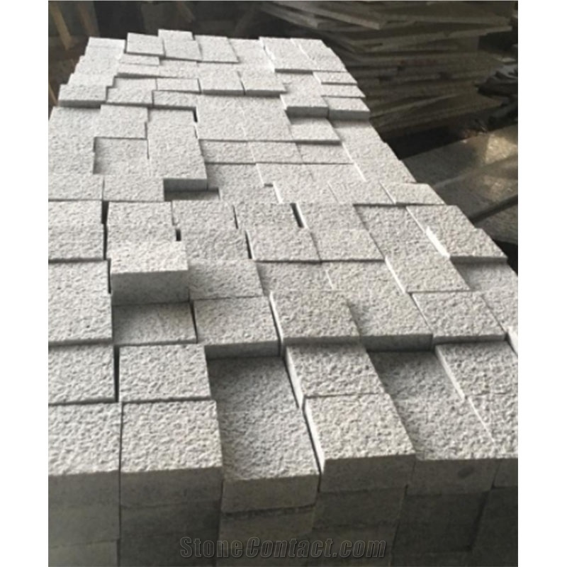 Light Grey Fine/Rough Grain Granite Cobble Stone