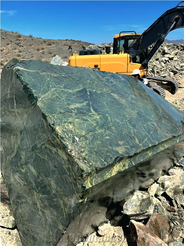 Amazone Birjand Climber Granite Blocks