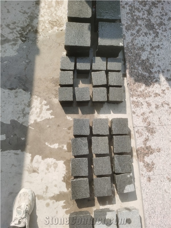 Gray Granite Split Cubes Cobble Stone