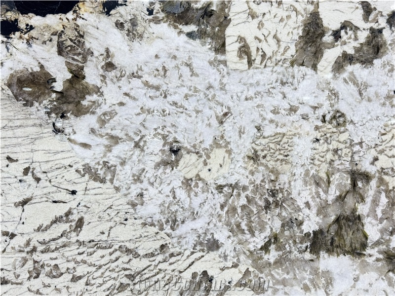 Alpinus Luxurious Granite Slabs For Home Decorative