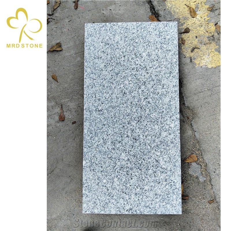 China Factory G623 Grey Flamed Granite Tile Floor